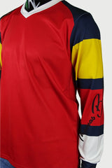 Men's V-neck long-sleeved technical sports t-shirt - red